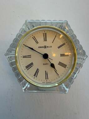 Vintage Howard Miller 24% Lead Crystal‎ Quartz Desk Clock Made in West Germany